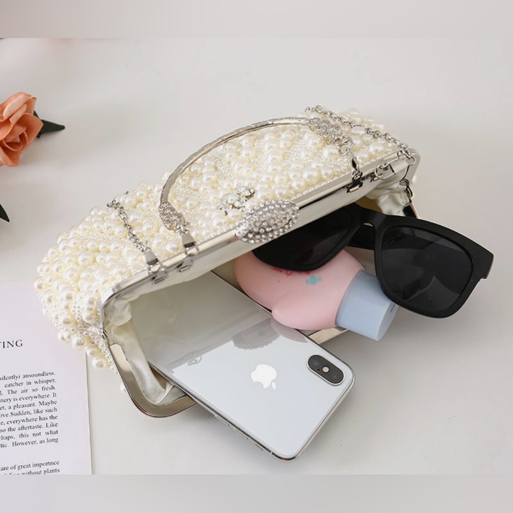 Luxury Pearl Floral Rhinestones Evening Clutch, Wedding CrossBody Bag EUC - Picture 12 of 15
